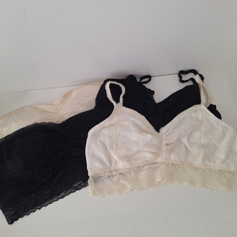 Vanity cream and black XL bralettes and bandeaus - Bundle of 4